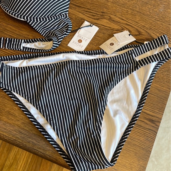 Striped Bikini Set - Picture 5 of 6